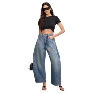 GOOD AMERICAN Good Extreme Barrel Jeans Indigo 966. Great Detail. 4/27. NWT